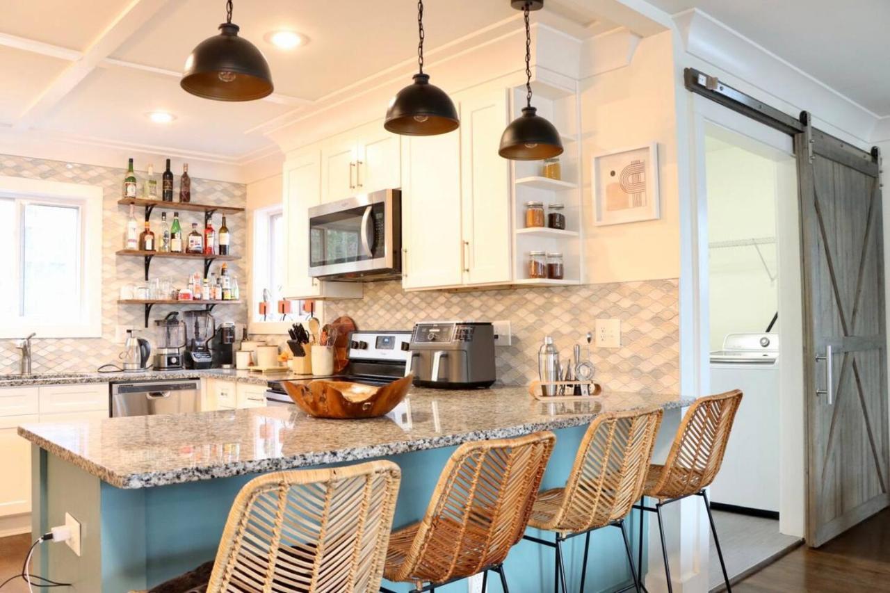The Monopoly House - Your Ideal Retreat In The Heart Of Атланта Екстериор снимка